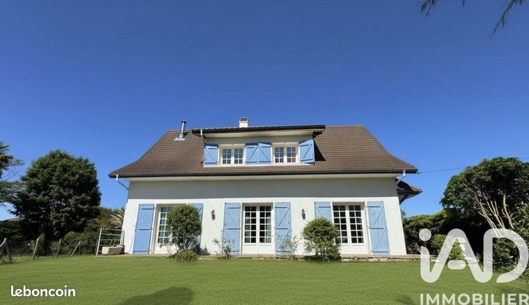 Propriété 4 pièces 133 m²