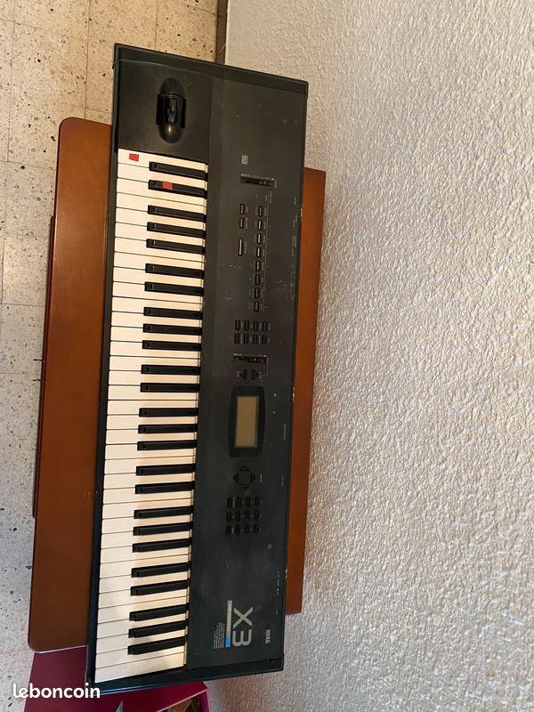 Synthétiseur Korg x3 (image 1)