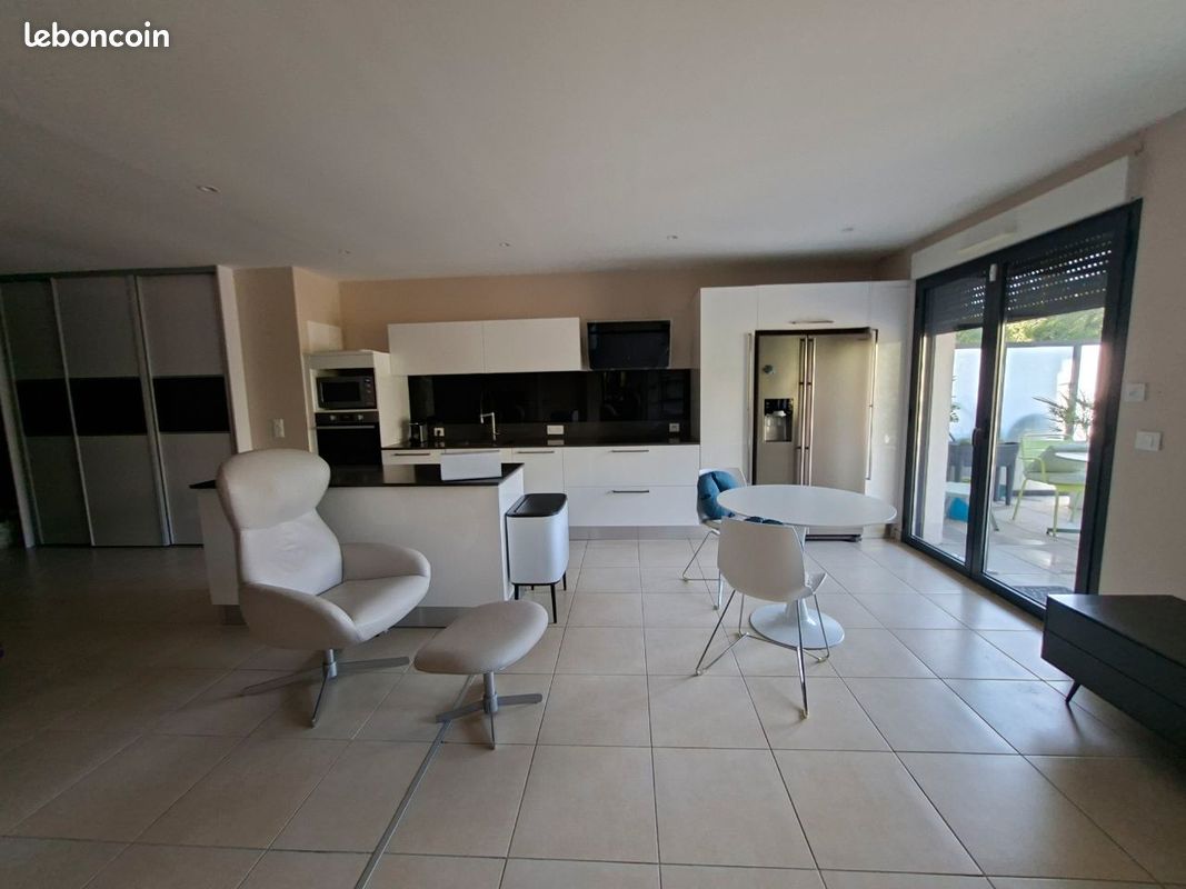 Appartement 3 pièces 77 m² · à Privas · 77 m² · 795 €