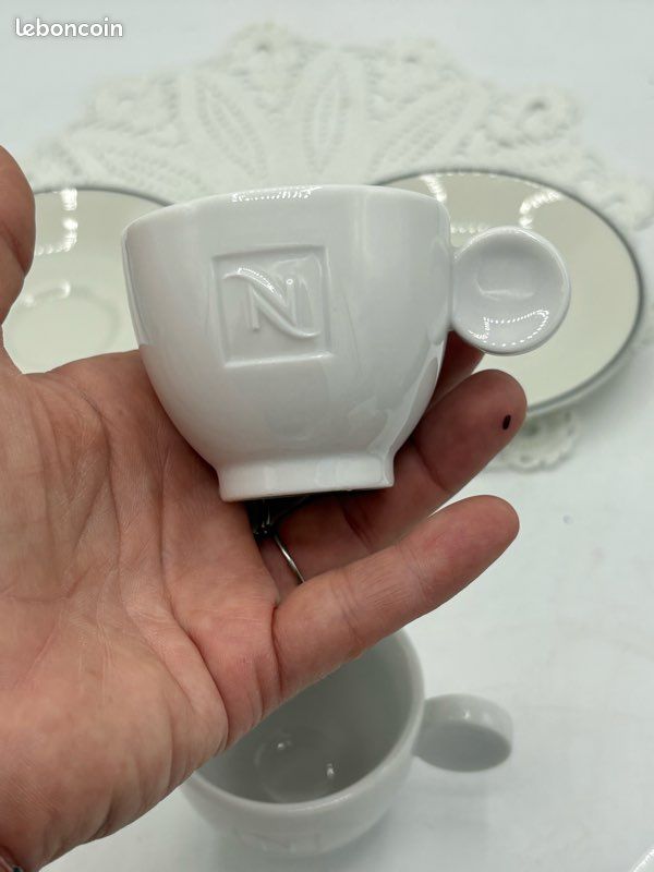Lot 2 tasses Nespresso collector (image 5)
