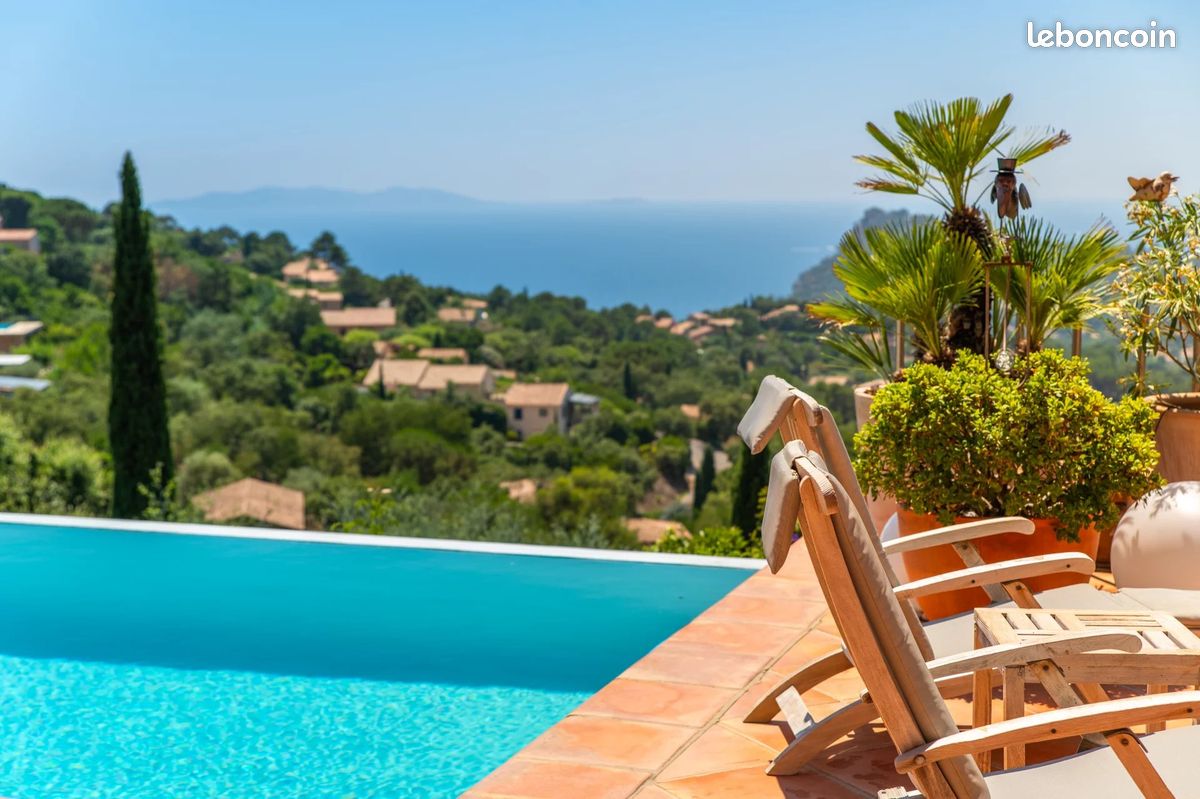 Maison 6 pièces 205 m² · à Rayol-Canadel-sur-Mer · 205 m² · 2 980 000 €