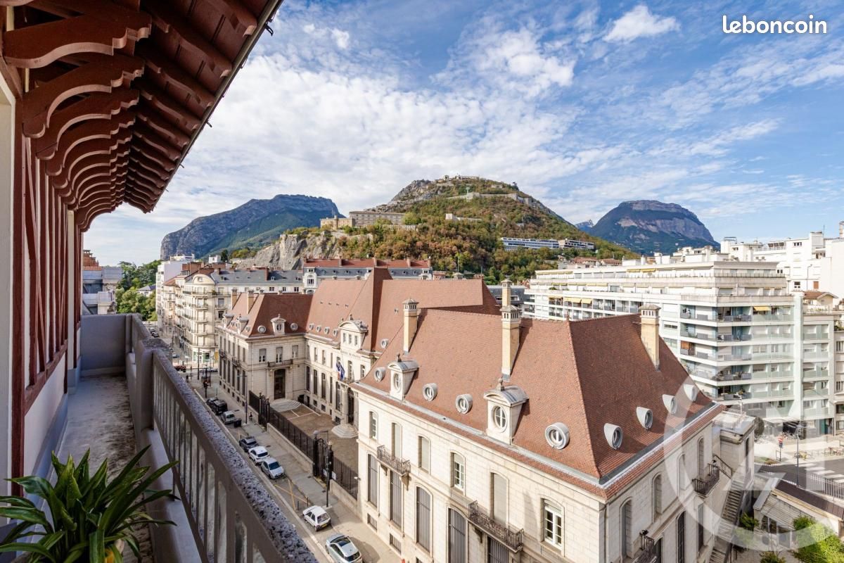 Appartement 4 pièces 135 m² · à Grenoble · 135 m² · 442 000 €