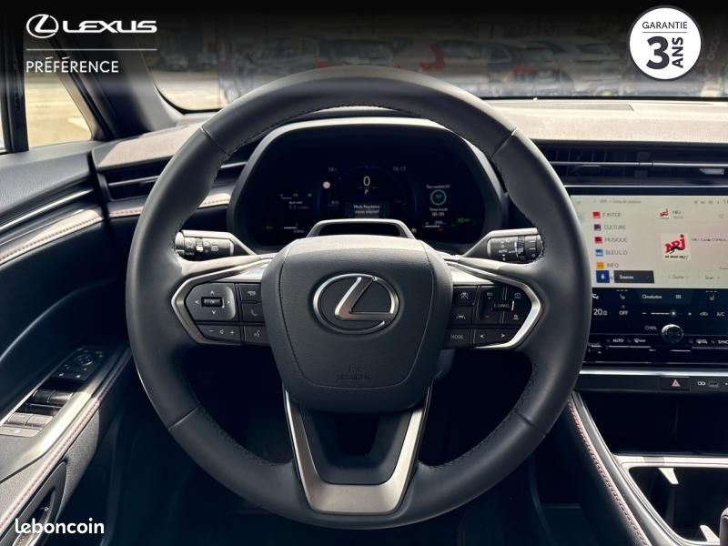 Lexus LBX 1.5 136ch Emotion 2WD (image 17)