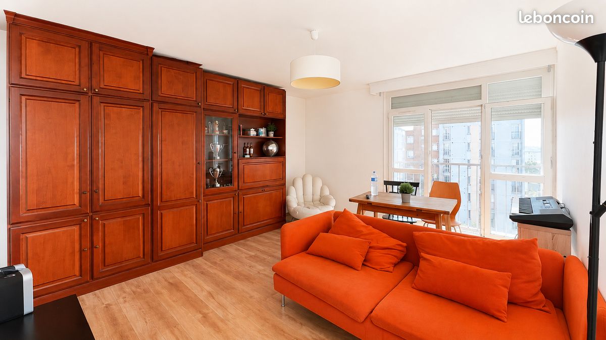 Appartement 5 pièces 87 m² · à Créteil · 87 m² · 250 000 €