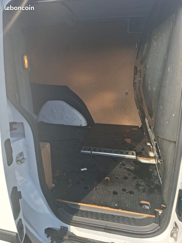 RENAULT KANGOO 1,5 DCI-90 EXTRA R-LINK GPS 2019 223000KMS 1èreMAIN 3990E TVA RÉCUPÉRABLE (image 7)