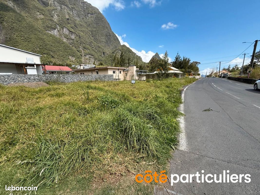 Terrain 638 m² · à Cilaos · 638 m² · 66 000 €