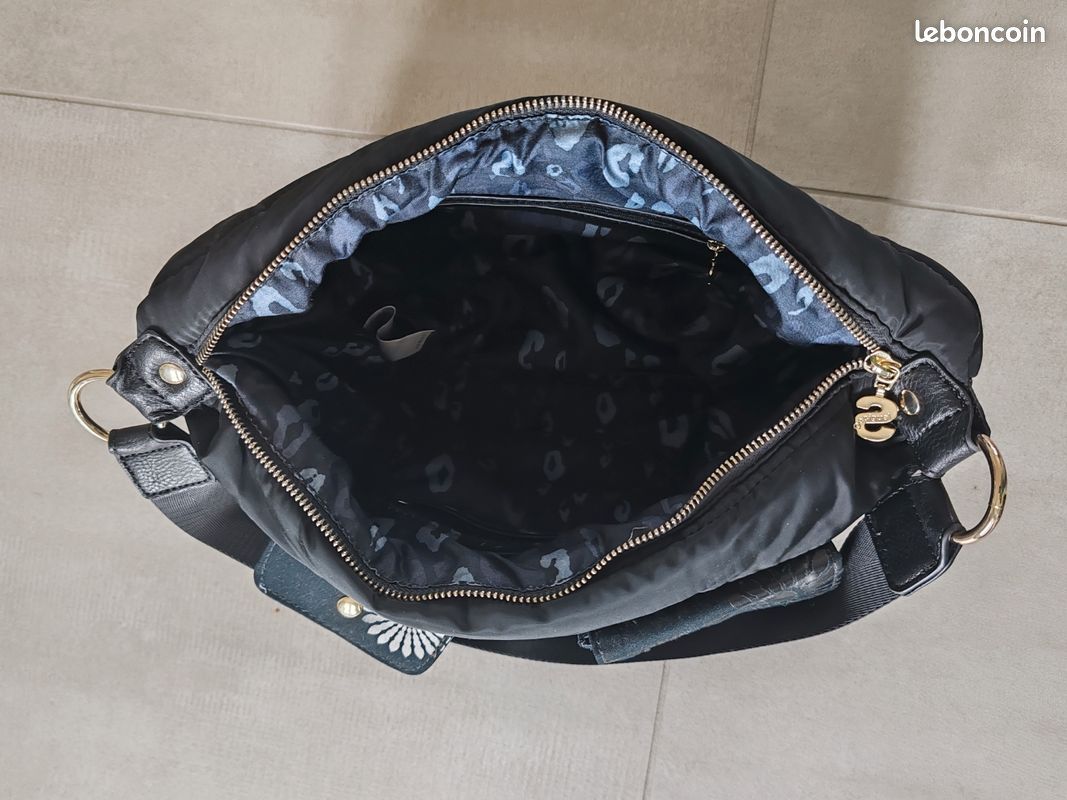 Sac à main femme Desigual Accessoires Bagagerie