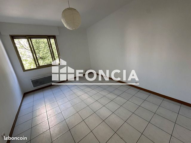 Appartement 2 pièces 33 m² · à Grenoble · 33 m² · 502 €