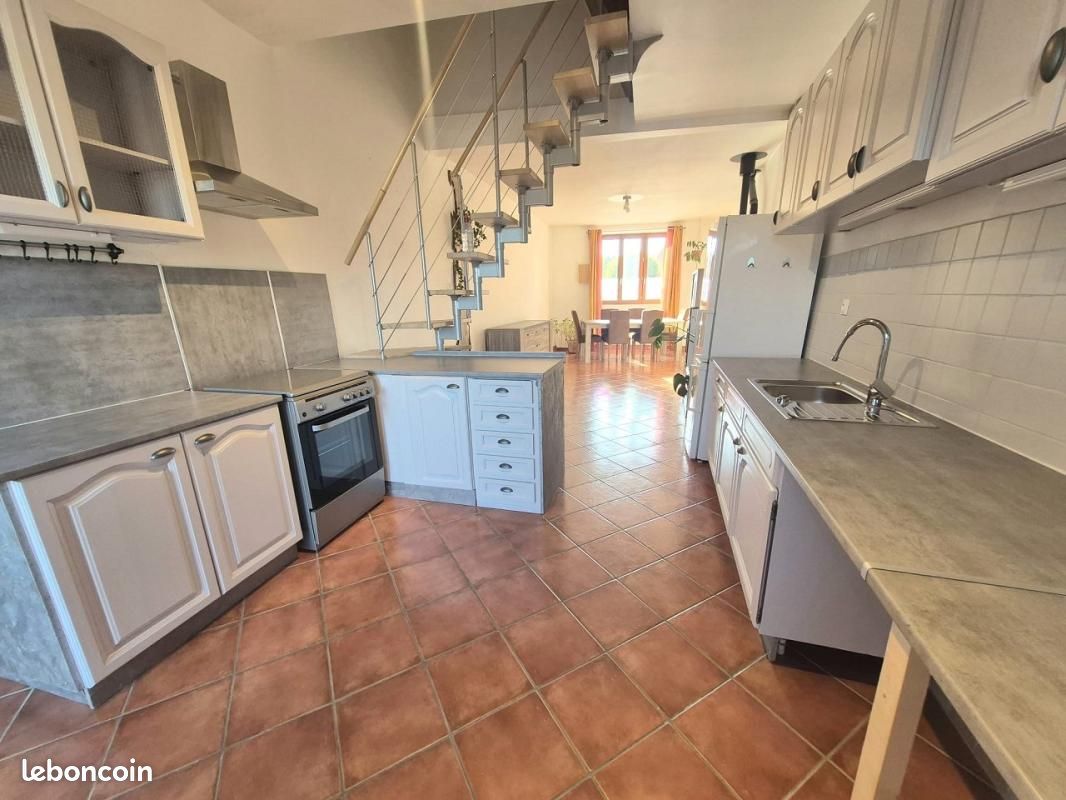 Maison 3 pièces 78 m² · à Vézeronce-Curtin · 78 m² · 780 €/mois