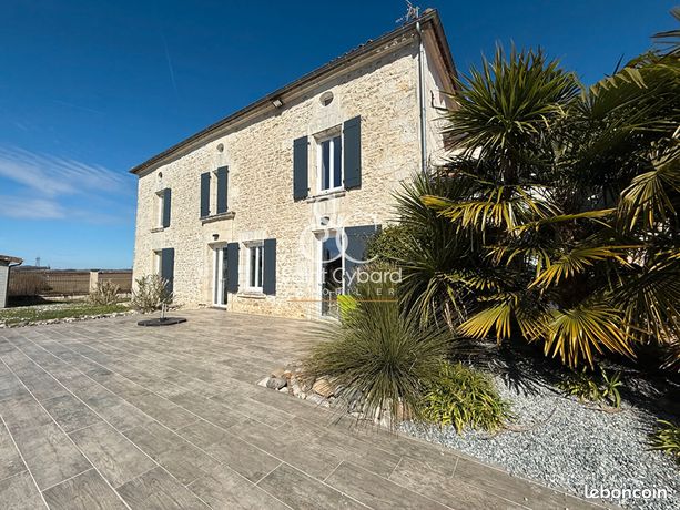 Propriété 6 pièces 273 m²
