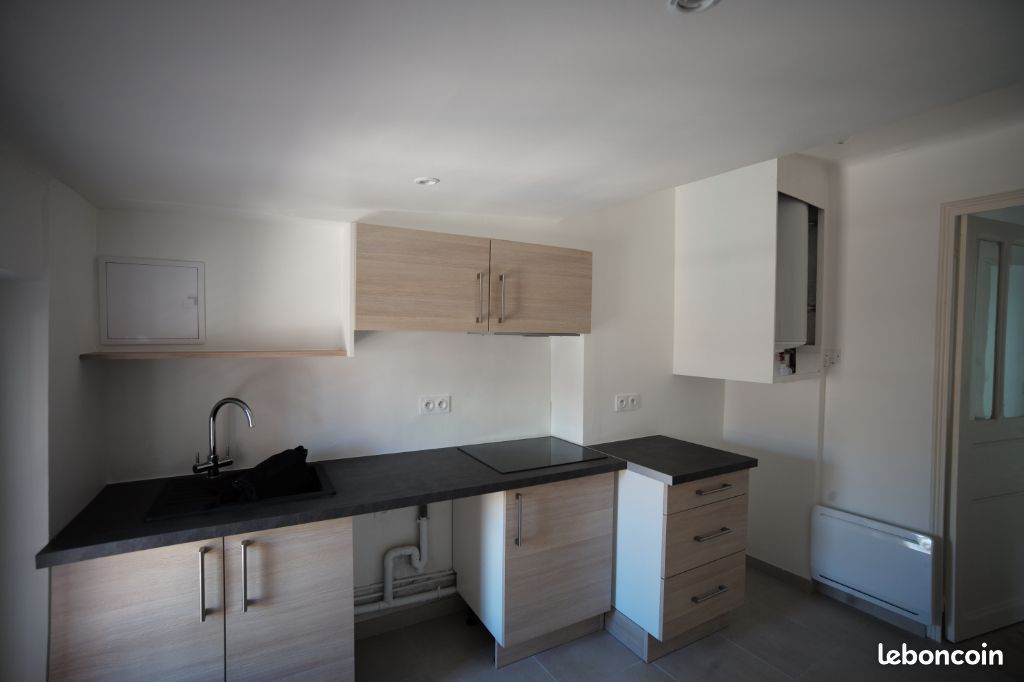 Appartement 3 pièces 48 m² · à Ollioules · 48 m² · 700 €/mois