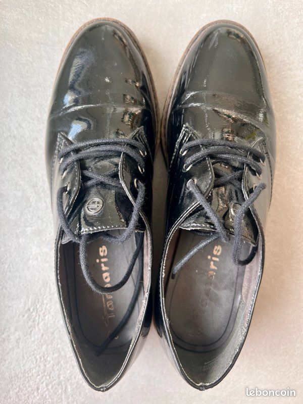 Chaussures à lacets Tamaris noires brillantes - Derby - 37 (image 1)