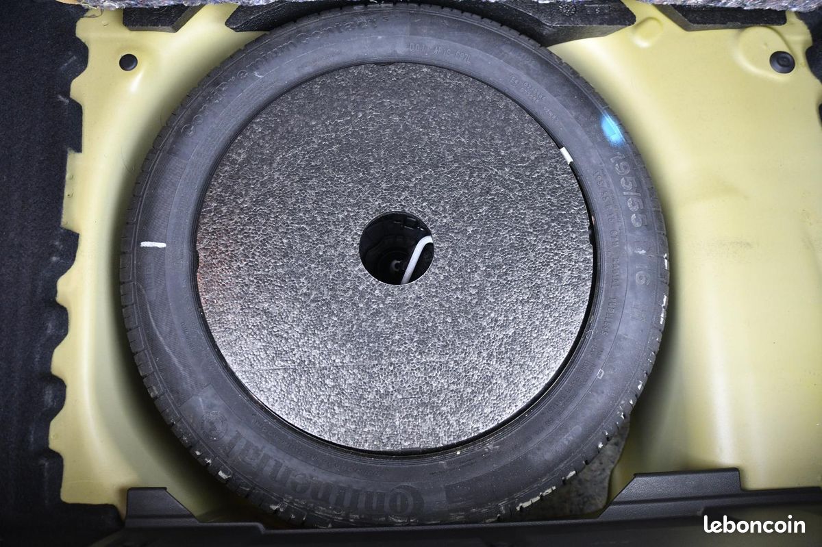 PEUGEOT 208 PureTech 100 S&S BVM6 Allure (image 19)