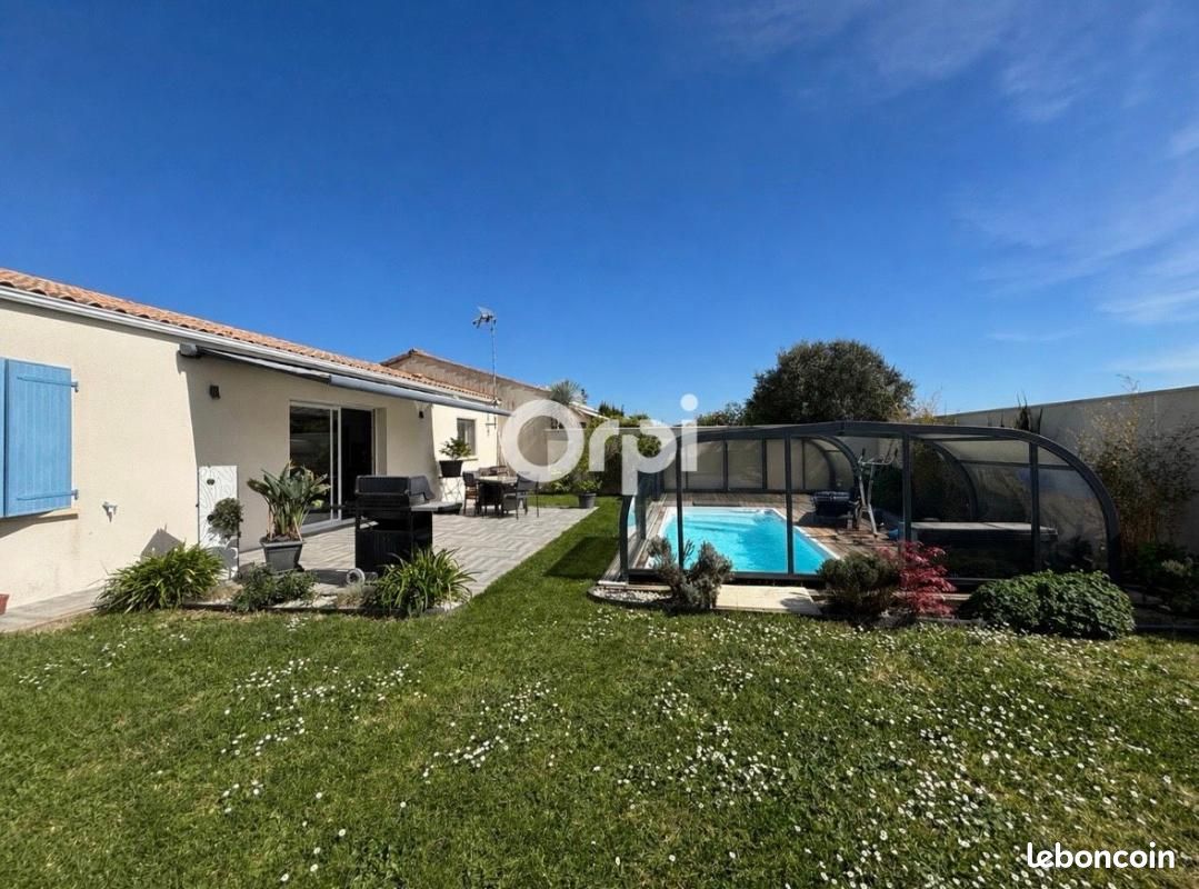 Maison 4 pièces 118 m² · à Saint-Just-Luzac · 118 m² · 332 200 €