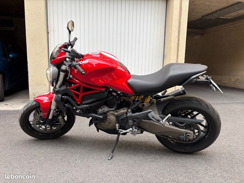 Ducati Monster 821 stripe ABS (image 2)