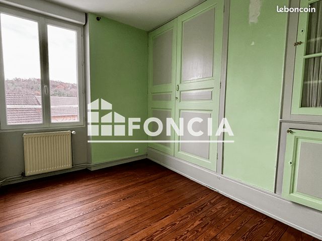 À Vendre – Spacieuse Maison de 118 m² avec 200 m² de dépendances (image 7)