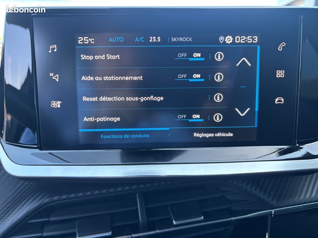 Peugeot 2008 (2) BLUEHDI 130 EAT8 ALLURE PACK (image 18)