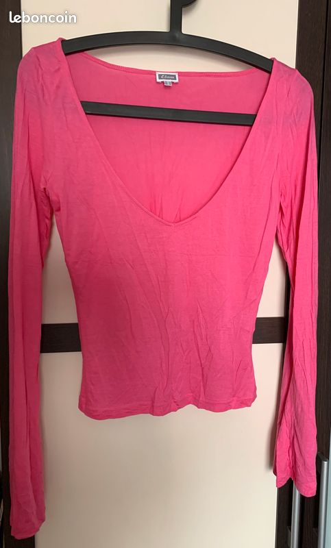 Très joli haut à manches longues, léger et très doux, rose fuchsia - Marque ETAM (image 1)