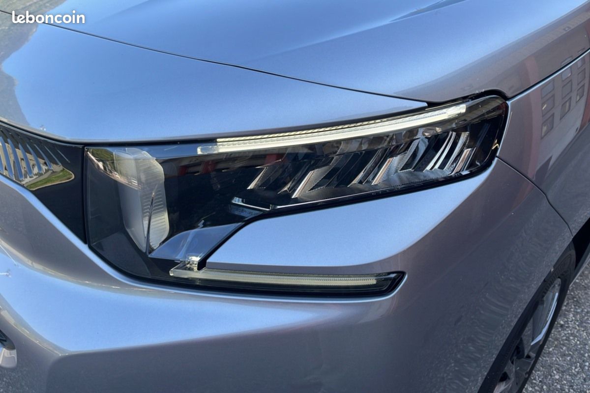 Citroën Berlingo BLUEHDI 100 FEEL PLUS 0MALUS (image 16)