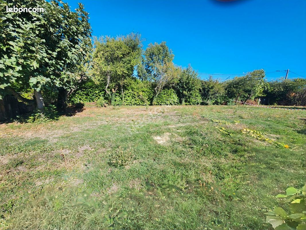 Terrain 400 m² · à Valencin · 400 m² · 150 000 €