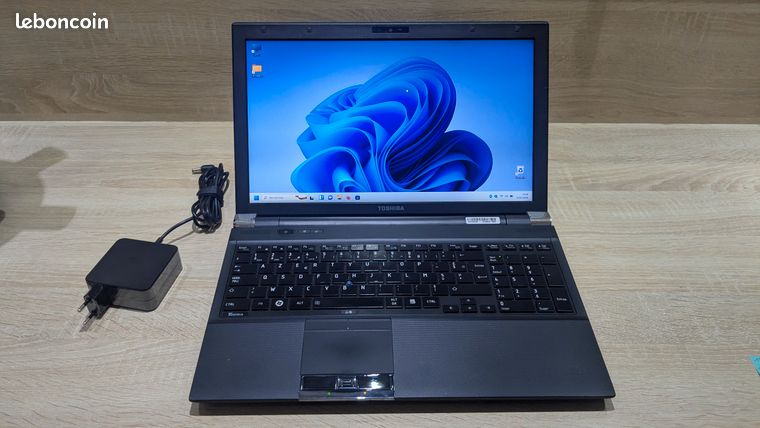PC Ordinateur portable 15,6 Toshiba Tecra R850-117 avec SSD, W11 25H2 et MSO24 - Ordinateurs