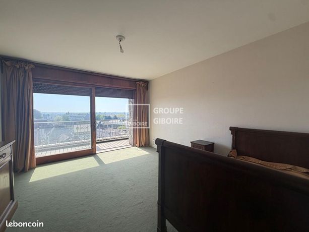 Appartement 4 pièces 135 m² — 2