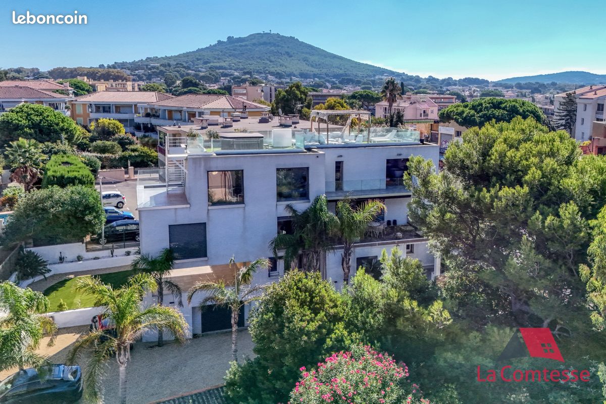 Appartement 6 pièces 200 m² · à Six-Fours-les-Plages · 200 m² · 1 695 000 €