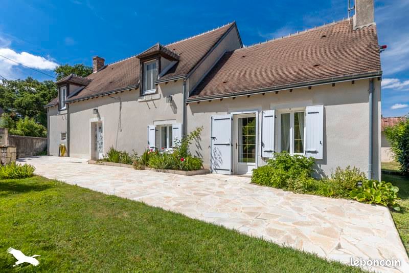 Maison 8 pièces 175 m² · à Lignières · 175 m² · 223 650 €