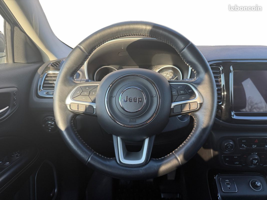 JEEP COMPASS 1.6 MJT 120 SPORT 4X2 120Ch Garantie 12 mois (image 9)