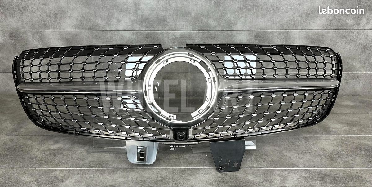 Calandre Mercedes W447 classe V Phase 2 2019 - 2023 Finition Diamanté (image 1)