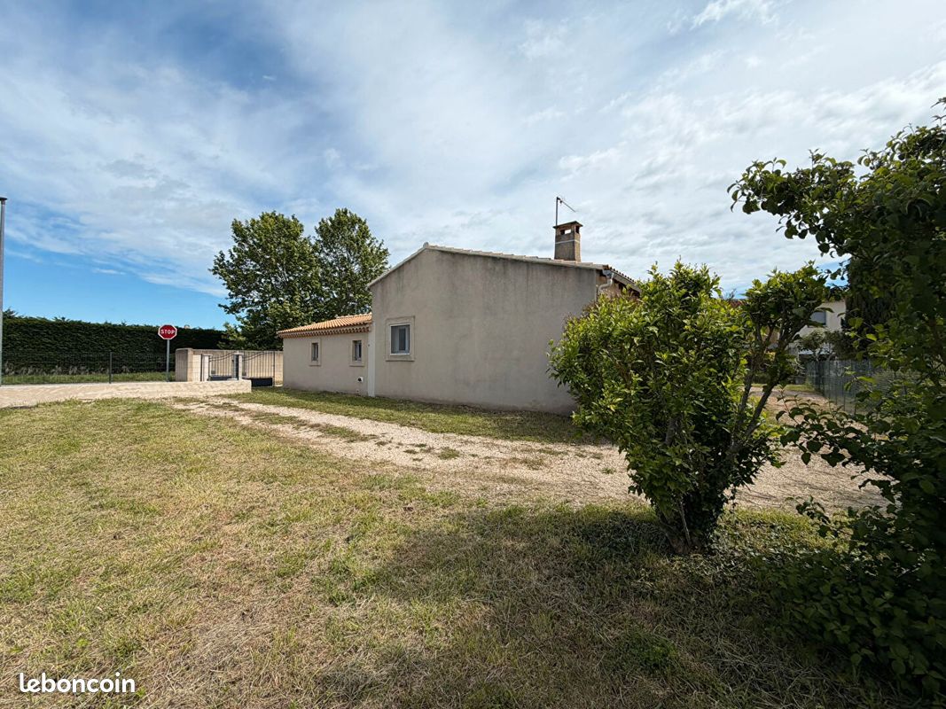 Maison 4 pièces 90 m² · à Althen-des-Paluds · 90 m² · 1 100 €/mois
