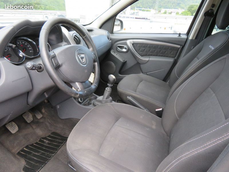 Dacia DUSTER 1.5 DCI 110CH PRESTIGE 4X4 (image 8)