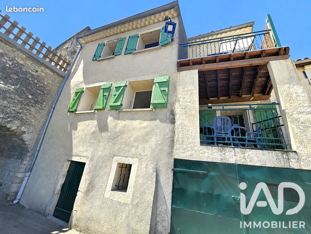 Immeuble 92 m² Baix