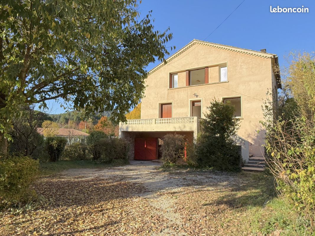 Maison 5 pièces 145 m² · à Saint-Jean-du-Gard · 145 m² · 242 000 €