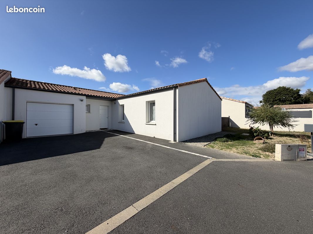 Maison 5 pièces 102 m² · à Beaulieu-sous-la-Roche · 102 m² · 269 850 €
