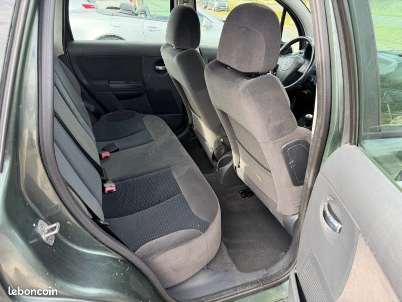 Citroen c3 1.4 HDI 70cv (image 6)