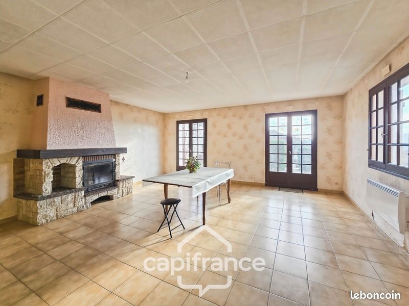 Maison 4 pièces 95 m² · à Laveyron · 95 m² · 155 000 €