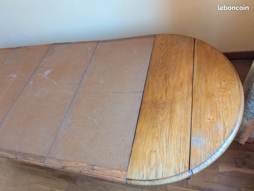 Table ronde en chêne massif à rabats & très extensible (style Henri II / Porte-portefeuille) (image 7)