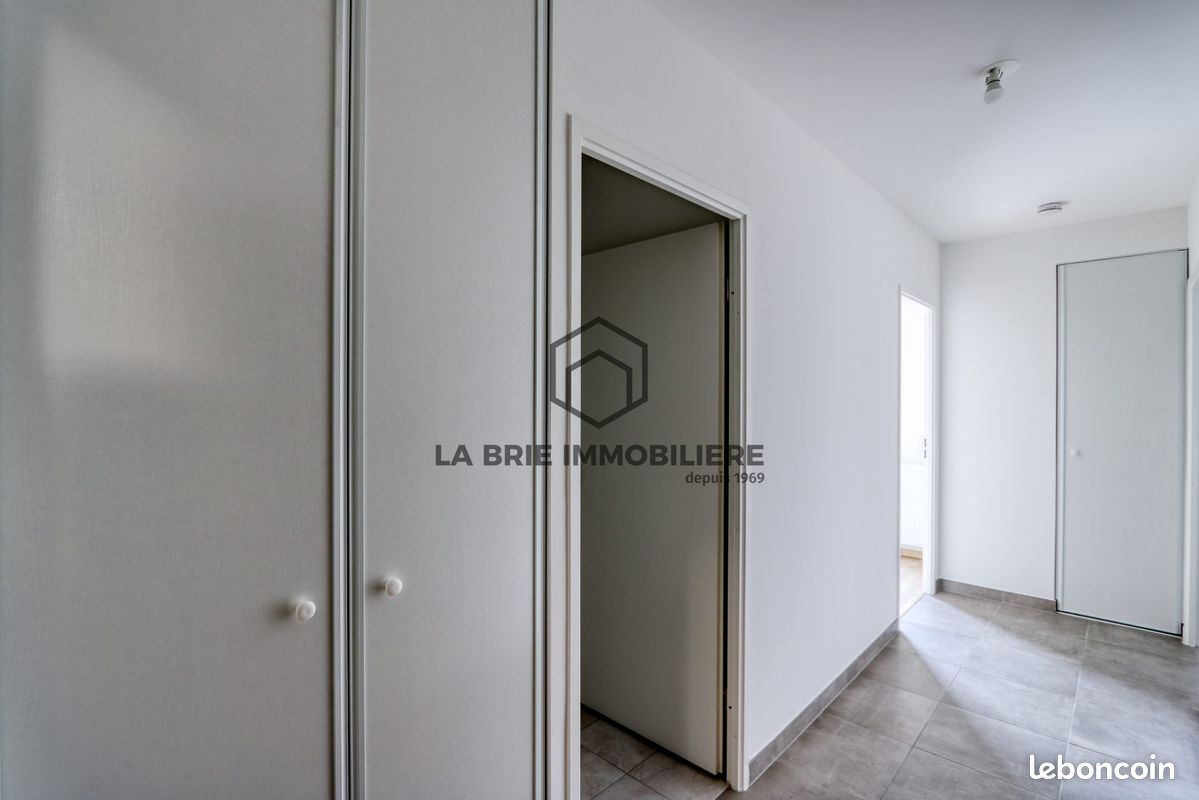 Appartement 2 pièces 52 m² · à Mennecy · 52 m² · 246 000 €