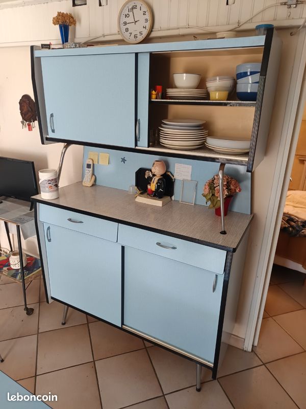 Buffet en formica (image 1)