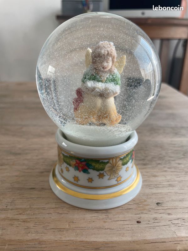 Hutschenreuther globe de neige (image 1)