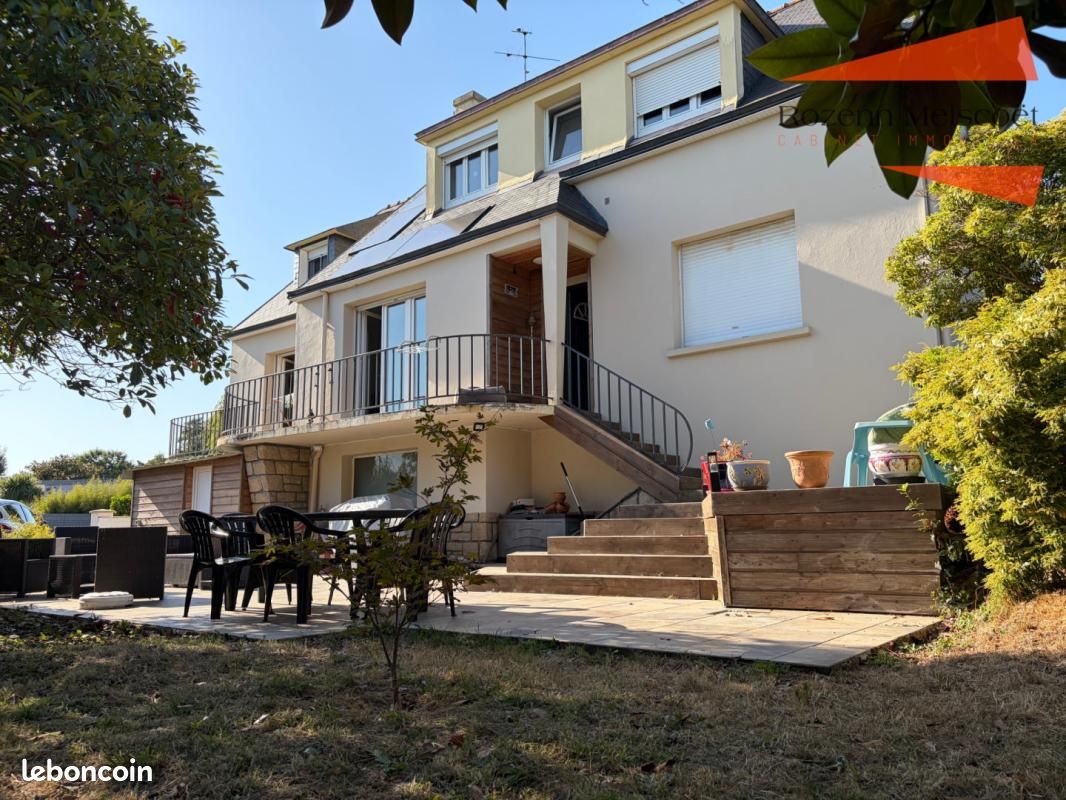 Maison 7 pièces 153 m² · à Plonéour-Lanvern · 153 m² · 336 000 €