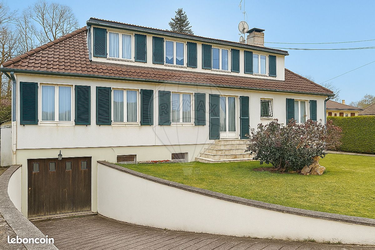 Maison 9 pièces 229 m² · à Senlis · 229 m² · 399 000 €