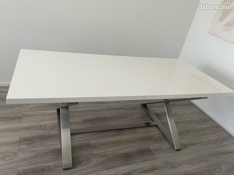 Table à manger (image 2)