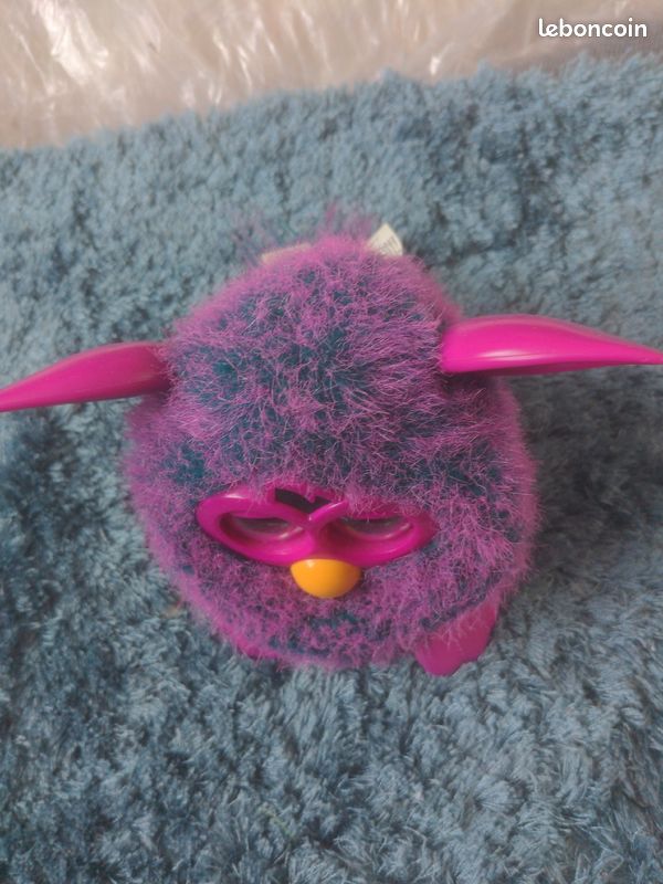 Furby (image 1)