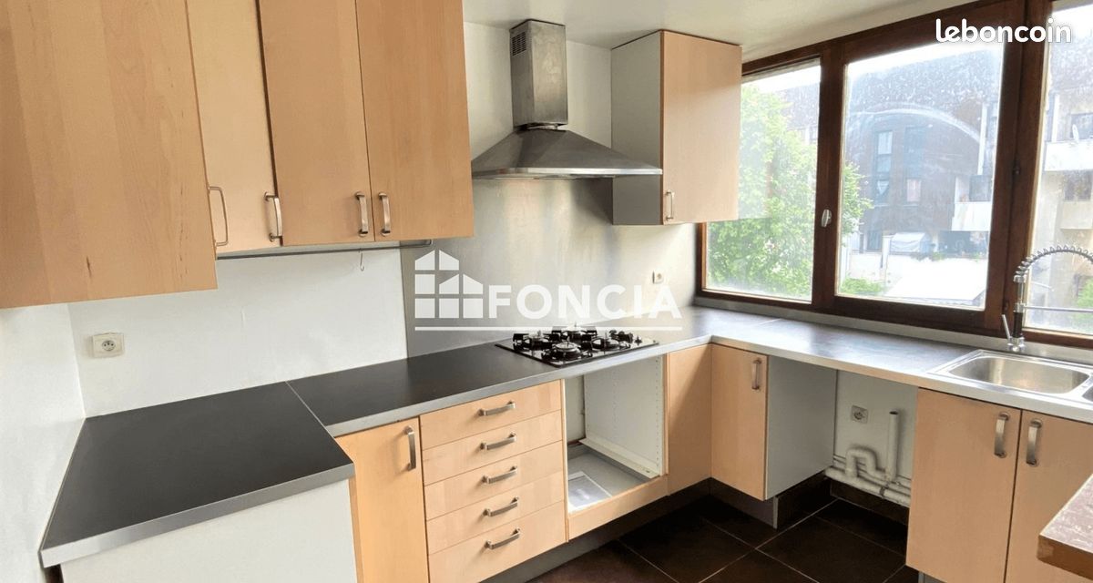Appartement 6 pièces 137 m² · à Savigny-le-Temple · 137 m² · 1 258 €/mois