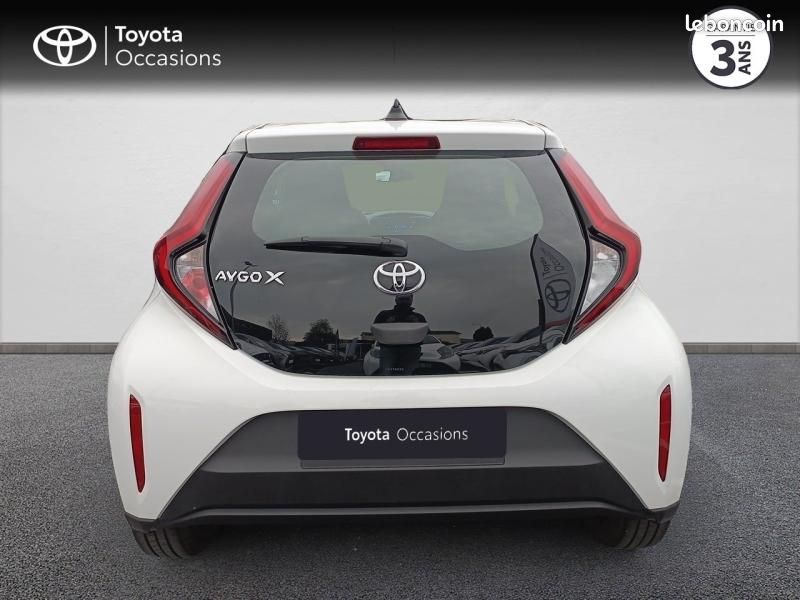 Toyota Aygo X 1.0 VVT-i 72ch Dynamic MY23 (image 4)