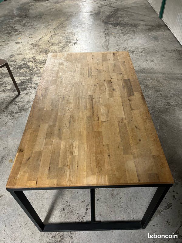 Table 4/6 personnes en métal look industriel (image 2)