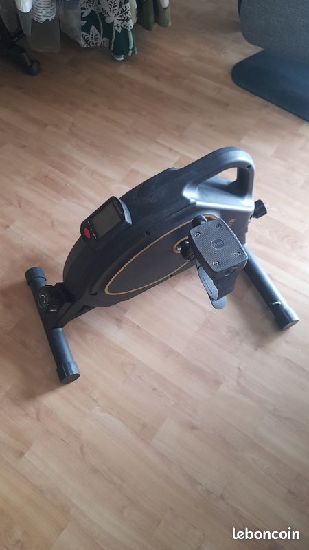 A vendre pédalier pour chaise (image 2)