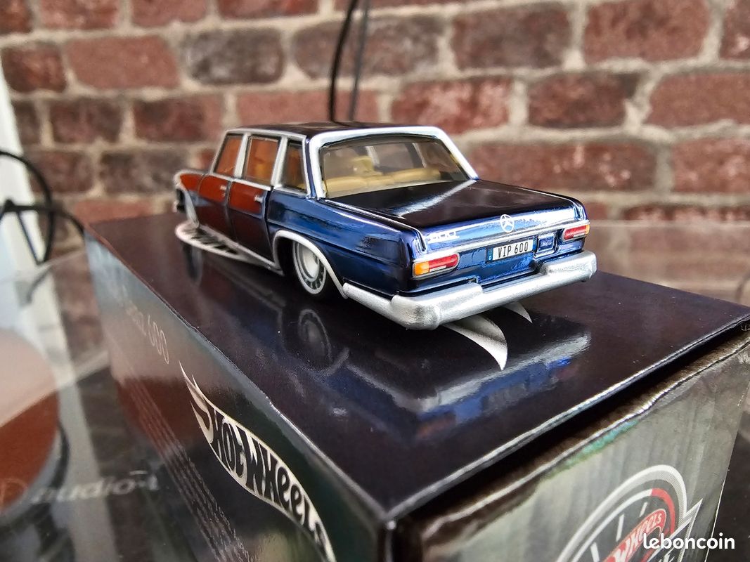 Hot Wheels 1964 Mercedes-Benz 600
RLC 600
RLC Exclusive 1964 Mercedes-BenzHot Wheels Collectors
RLC Exclusive 1964 Mercedes-Benz 600 600Hot Wheels Collectors
RLC Exclusive 1964 Mercedes-Benz 600 (image 6)